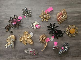 $5 Brooches