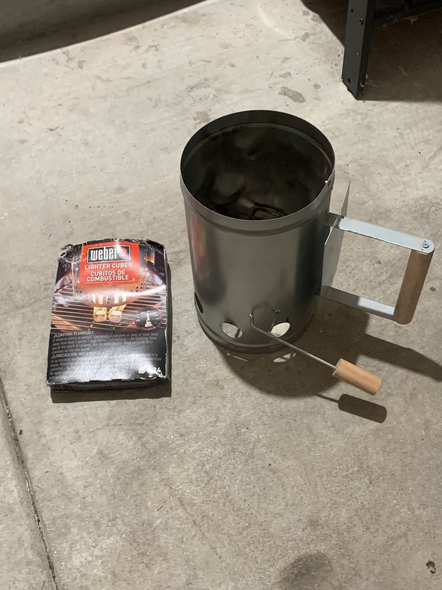 12.7 Inch Rapidfire Chimney Charcoal Starter & Fire Starter
