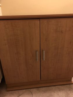 Cabinet. W- 20 inches - length 30 inches