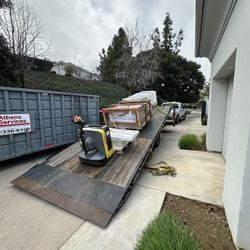 Transport And Hauling With An Electric Pallet Jack