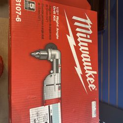 Milwaukee Right Angle Drill Kit