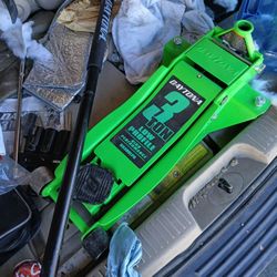 Daytona 3-Ton Low Profile Jack – Heavy Dutyt 