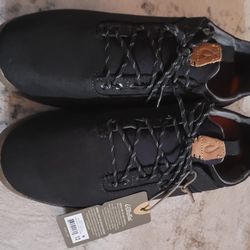 Olukai Men’s Size:12 Shoes
