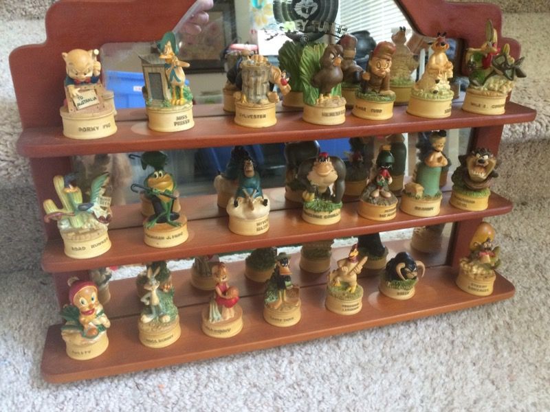 Warner Brothers Looney Tunes thimble collection by Lenox.