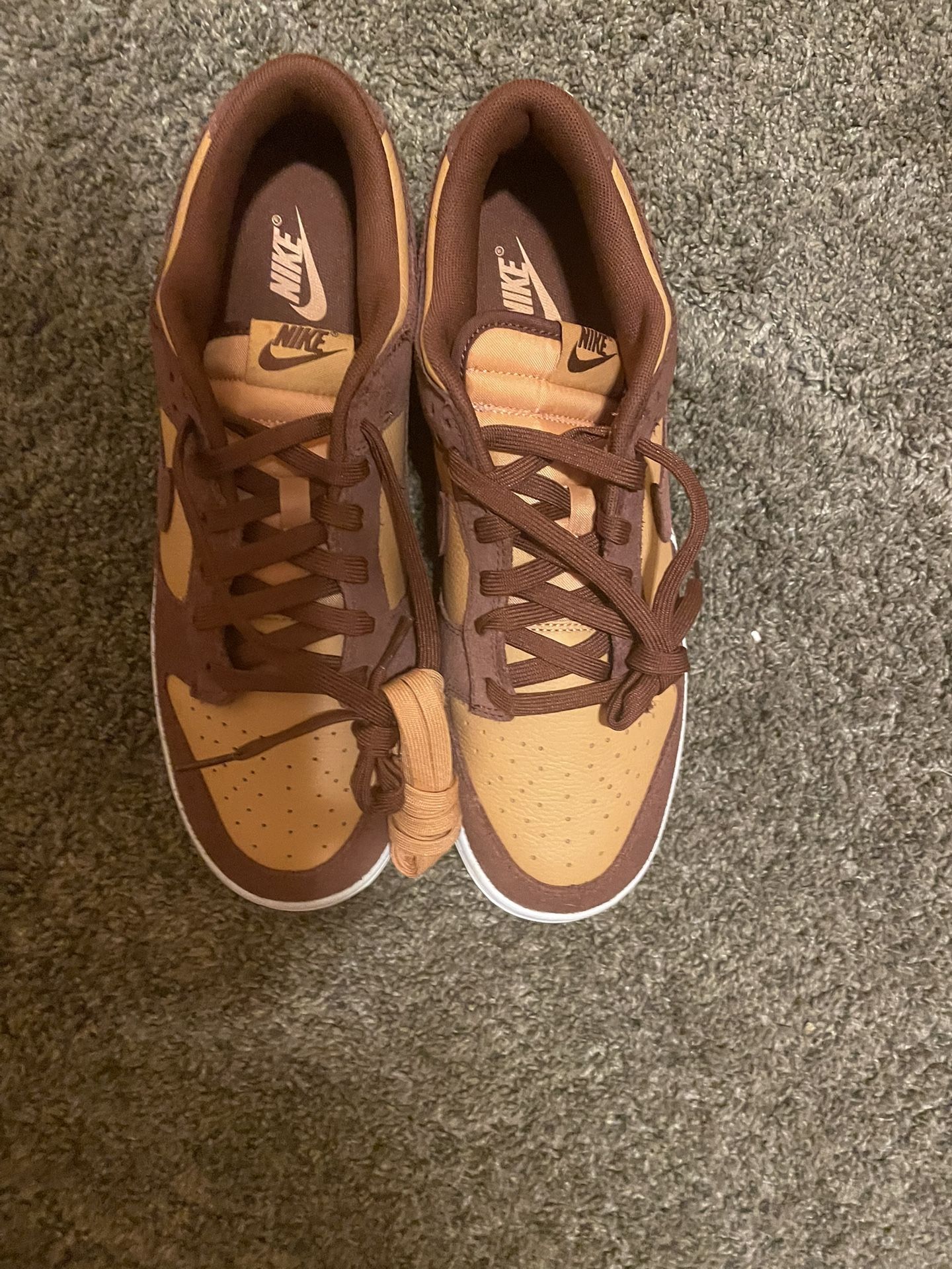 Nike Dunk Low “Championship Goldenrod / Brown” – New Condition