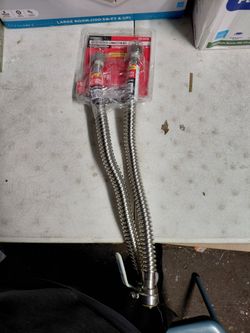 Everbilt 3/4 fip x 3/4 push to connect water heater hose set,  few available