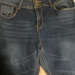 Woman’s Pants 