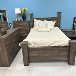 Juararo 5 Piece Queen Panel Bedroom Set ▪️Queen Bed/Dresser/Mirror/Nightstand/Chest ▪️▪️ New ▪️ Delivery and Finance Available