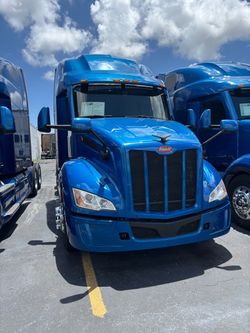 Peterbilt Semi Truck Blue