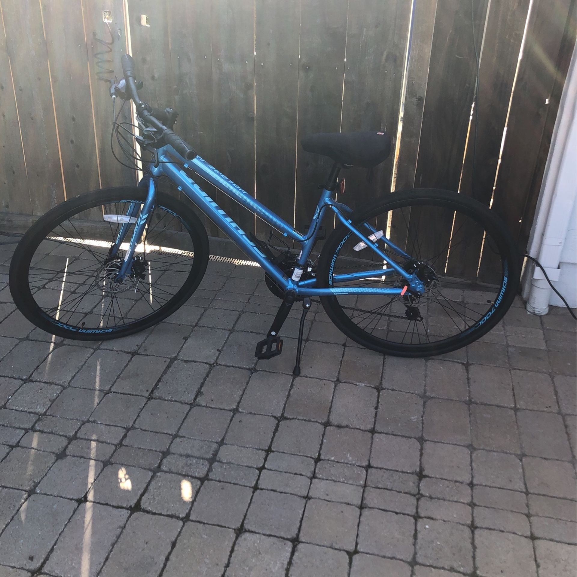 Schwinn Volare 1200 Women's Bike 26”