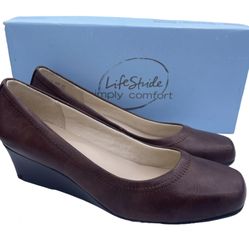Life Stride leather brown wedges women Size 6.5M