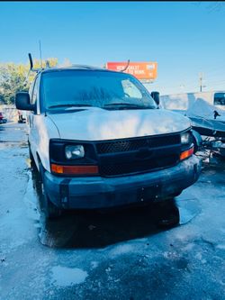 07 Chevy  express cargo van