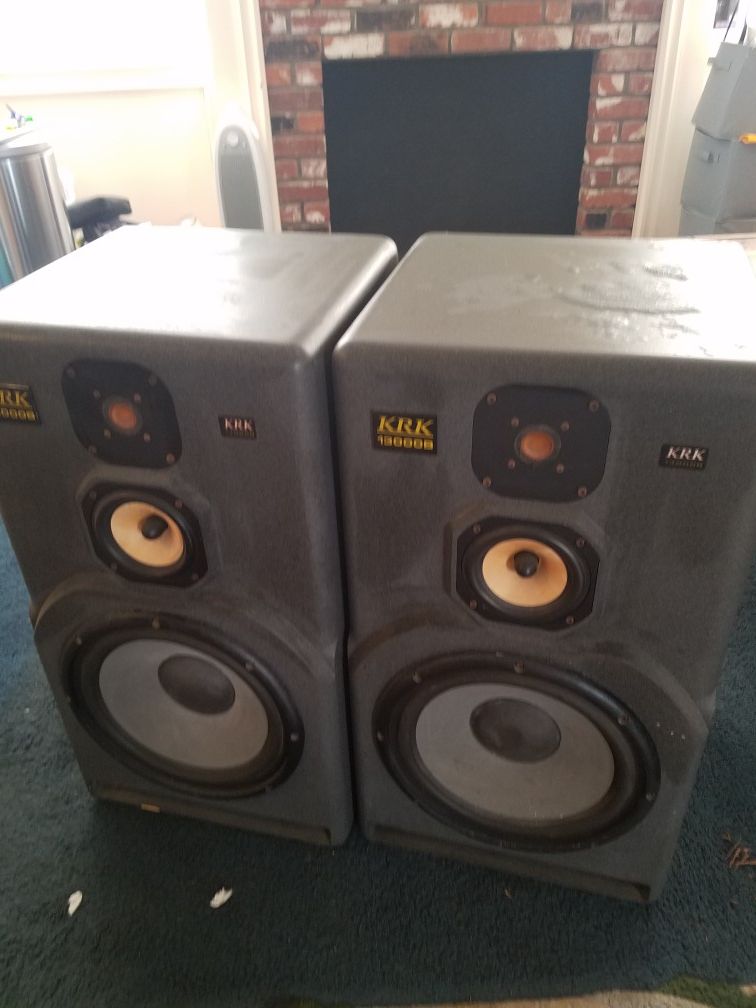 Pair KRK 13000b audio monitor speakers. 200 watt!