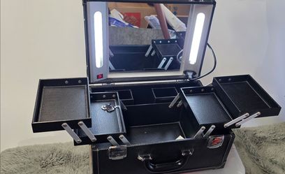 Makeup Train case with LED