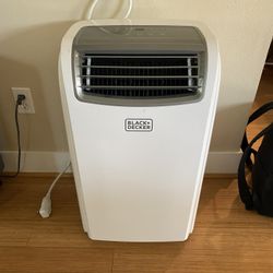 Portable Air Conditioner - Black and Decker 3 in 1,  14,000 BTU