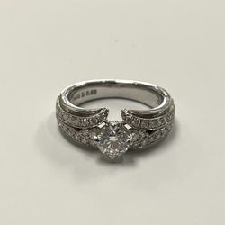 platinum PT900 diamond ring