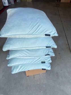 Pillow .
