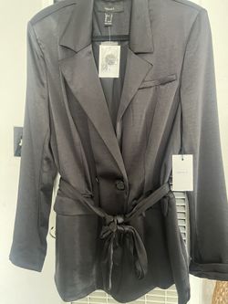 Forever 21 Black Silk Material Blazer Size Large