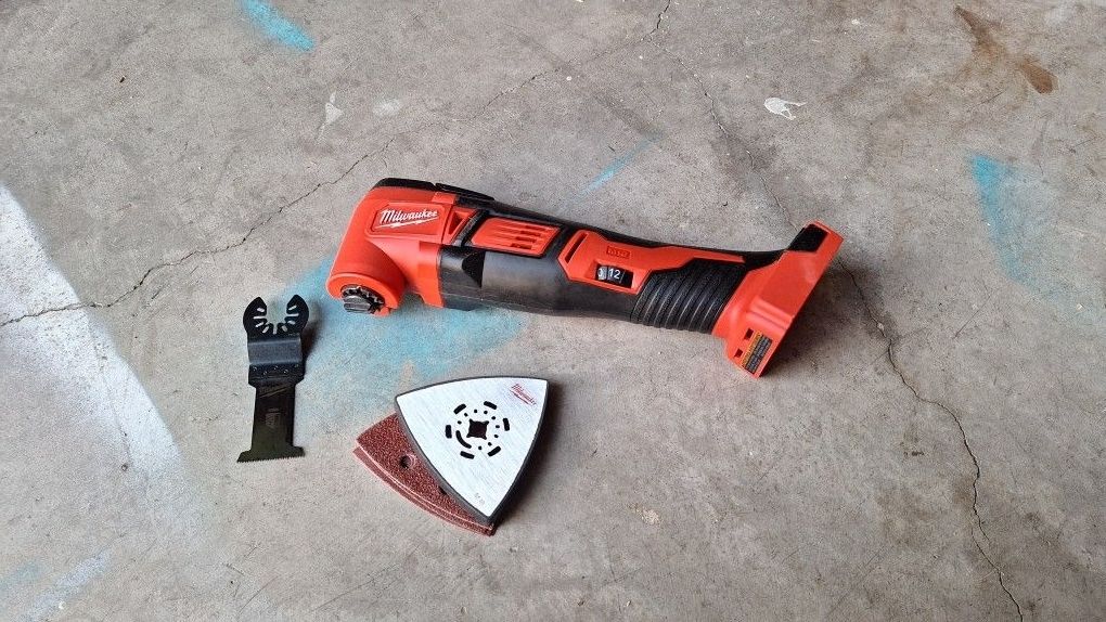 Milwaukee Multitool
