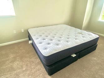 King mattress with box springs