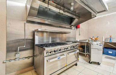Commercial Kitchen Package – 60” 6-Burner Gas Range w/ 24” Griddle + 8’ Type I Exhaust Hood