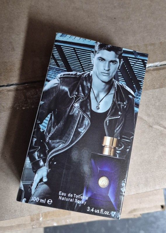 Design Cologne Versace Dylan Blue