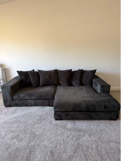 Sofa sectional 108”