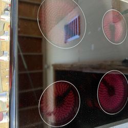 stove electric Frigidaire 24” 