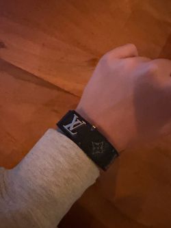 Lv braclet