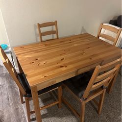 IKIE Dining Table With 4 Chairs !!