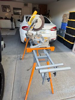 DeWalt 10 inch miter saw