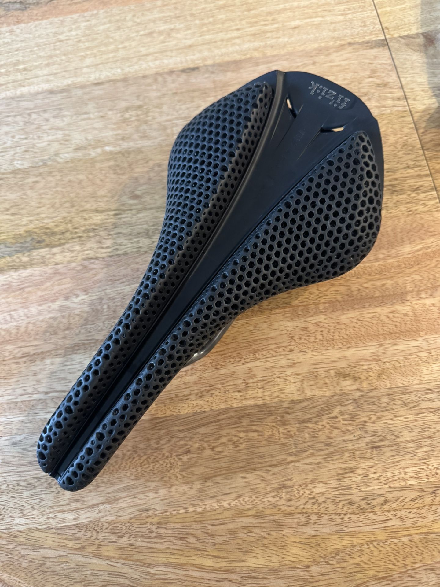 Fizik Antares Versus Evo R1 Adaptive Bike Saddle 139mm