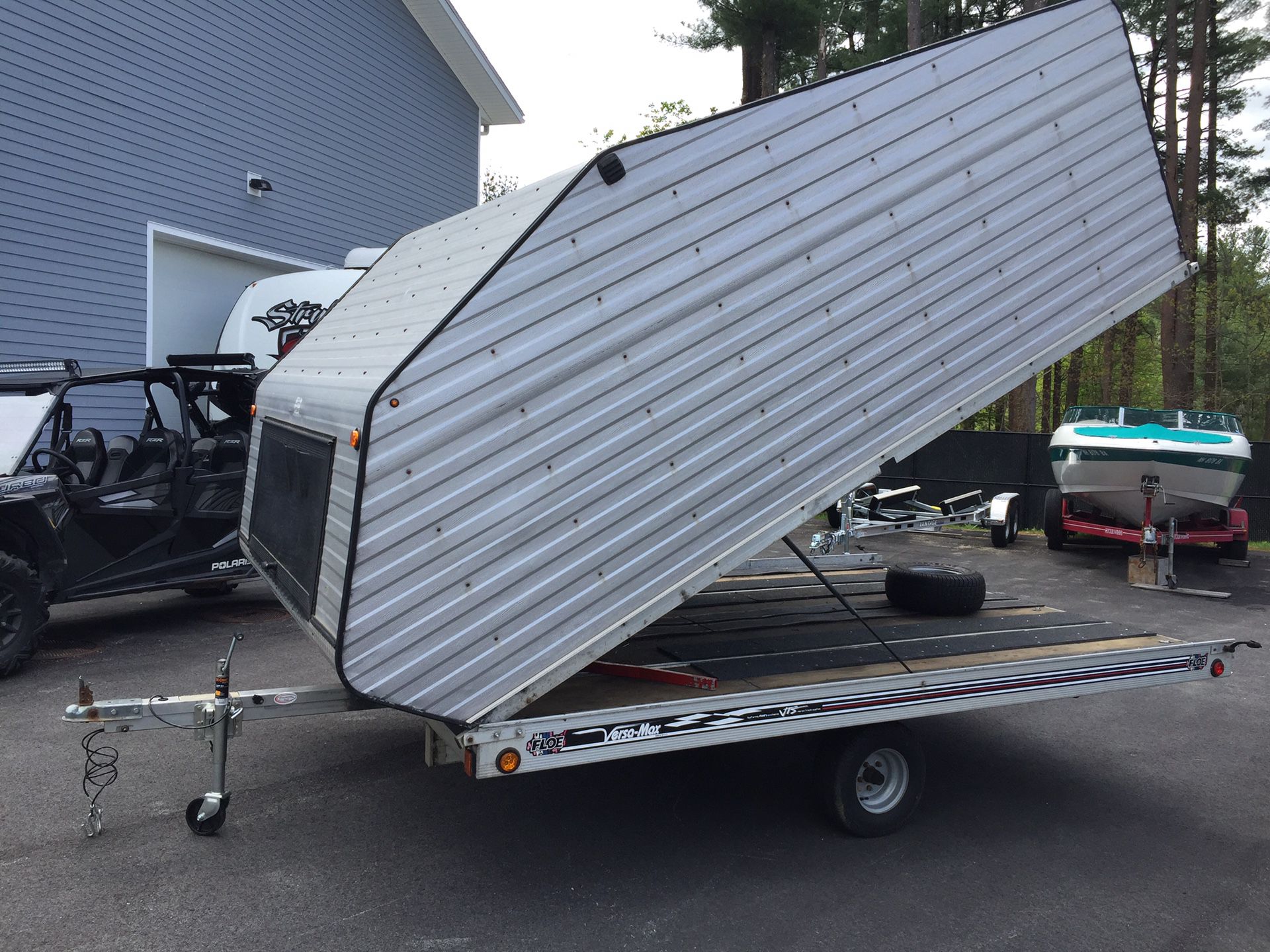 2005 Floe 12’x101” enclosed clam shell trailer all aluminum will trade