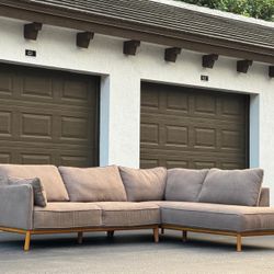 Sofa/Couch Sectional - Macy’s - Delivery Available 🚛