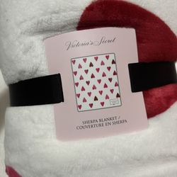 Victoria’s Secret Sherpa Blanket W/hearts 