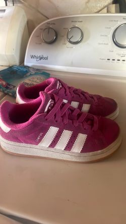 Girl shoes