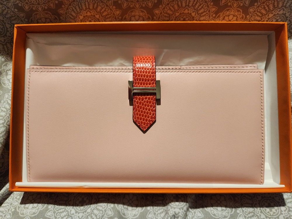 Brand NEW Hermes Wallet In PINK 