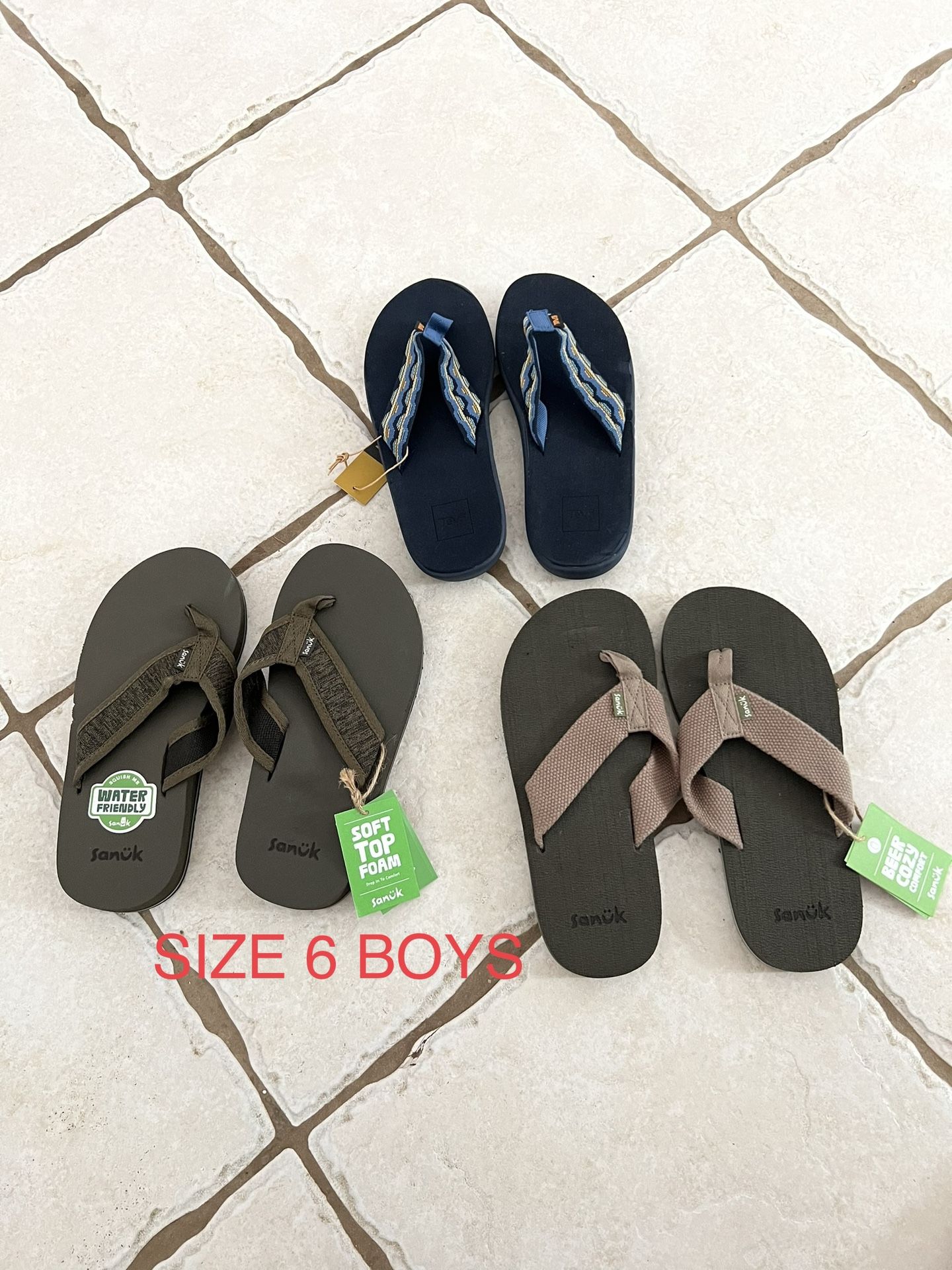 Boy Sandals SIZE 6 SANUK BRAND TEVA BRAND for Sale in Nuevo, CA - OfferUp