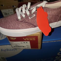 New Woman's Van's Pink Sz 6.0