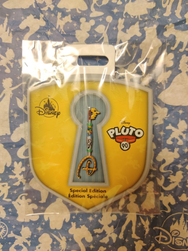 Disneyland/Disney Store Pluto 90th Anniversary Special Edition Pin