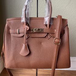 Trendy Shoulder Bag/Crossbody