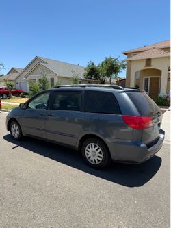 2008 Toyota Sienna