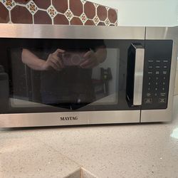 Maytag 1.3 cu ft. Microwave Oven( Silver)