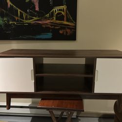 Scandinavian style TV stand (small) 