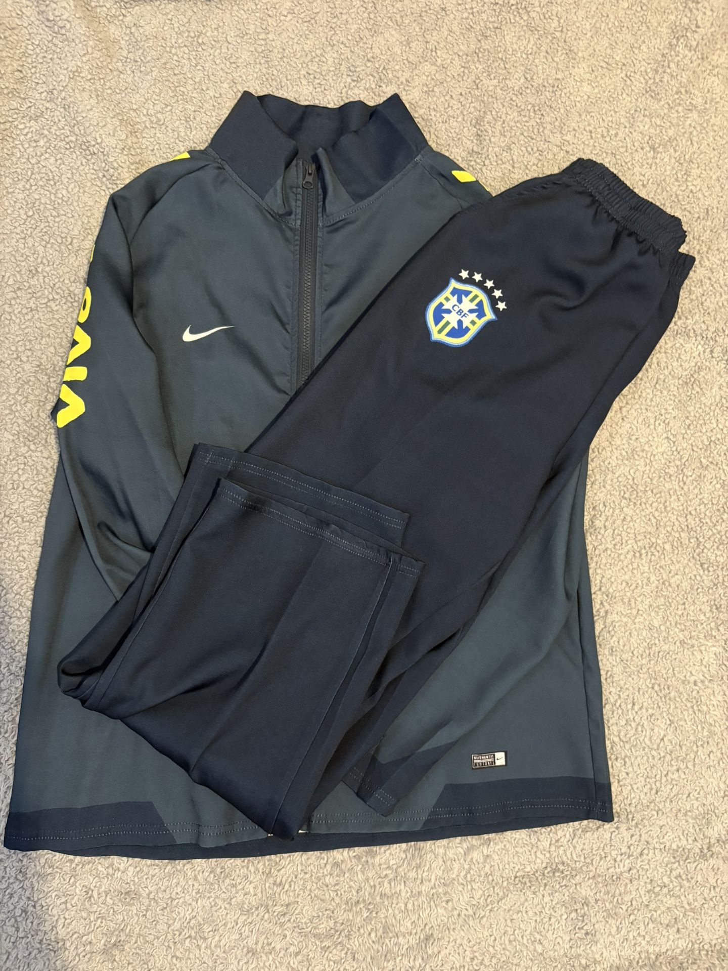 Nike TrackSuit