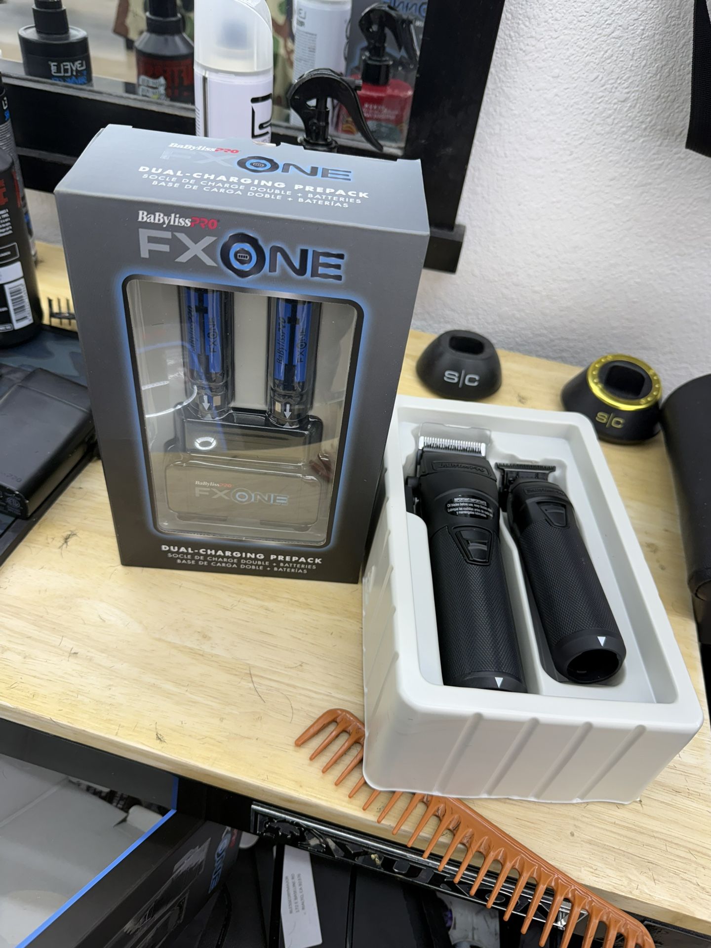 New Babyliss Pro Fs One Clipper Set With Batteries!!