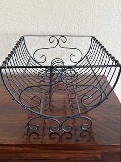 Black metal dish rack