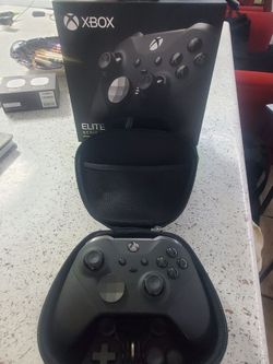 XBOX  ELITE 2 PRO CONTROLLER BRNAD NEW STILL IN BOX