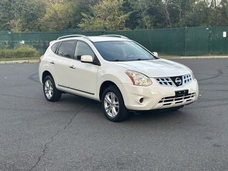 Hi, I’m selling 2013 Nissan rogue