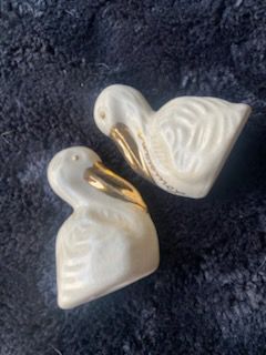 Vintage pelican salt and pepper  shakers